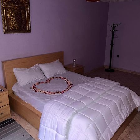 Red House Apartman Szavíra Kültér fotó