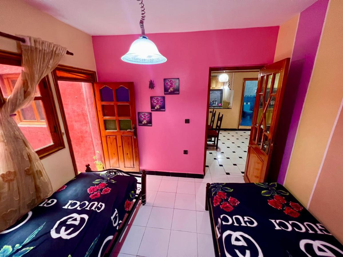 Red House Apartman Szavíra Kültér fotó